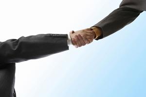 社会保険労務士と顧問契約を結んだ際にかかる費用について